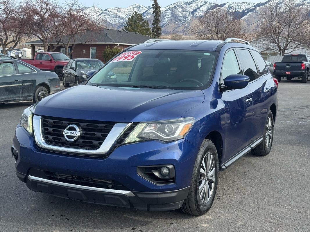 2019 Nissan Pathfinder SV