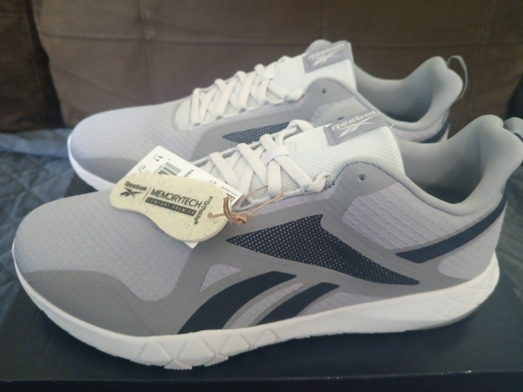11 X-WIDE Men's shoes