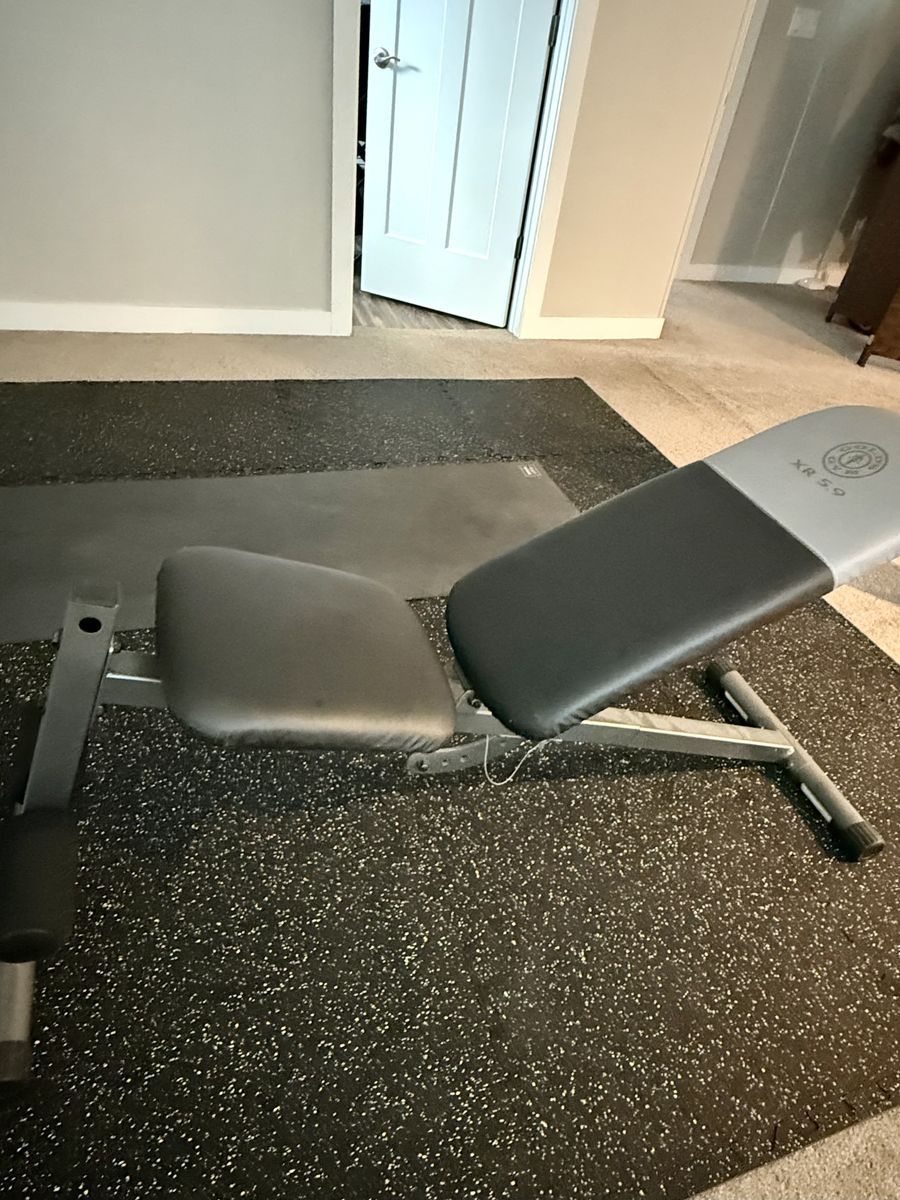 Adjustable workout bench - great condition