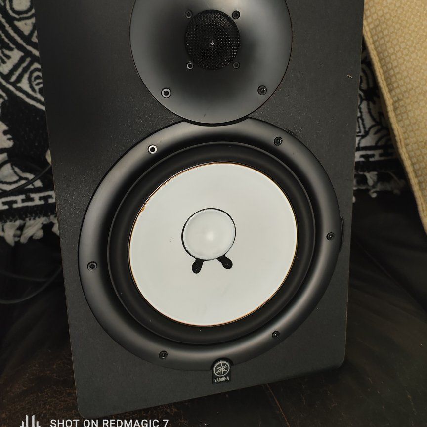 Yamaha hs80m monitor