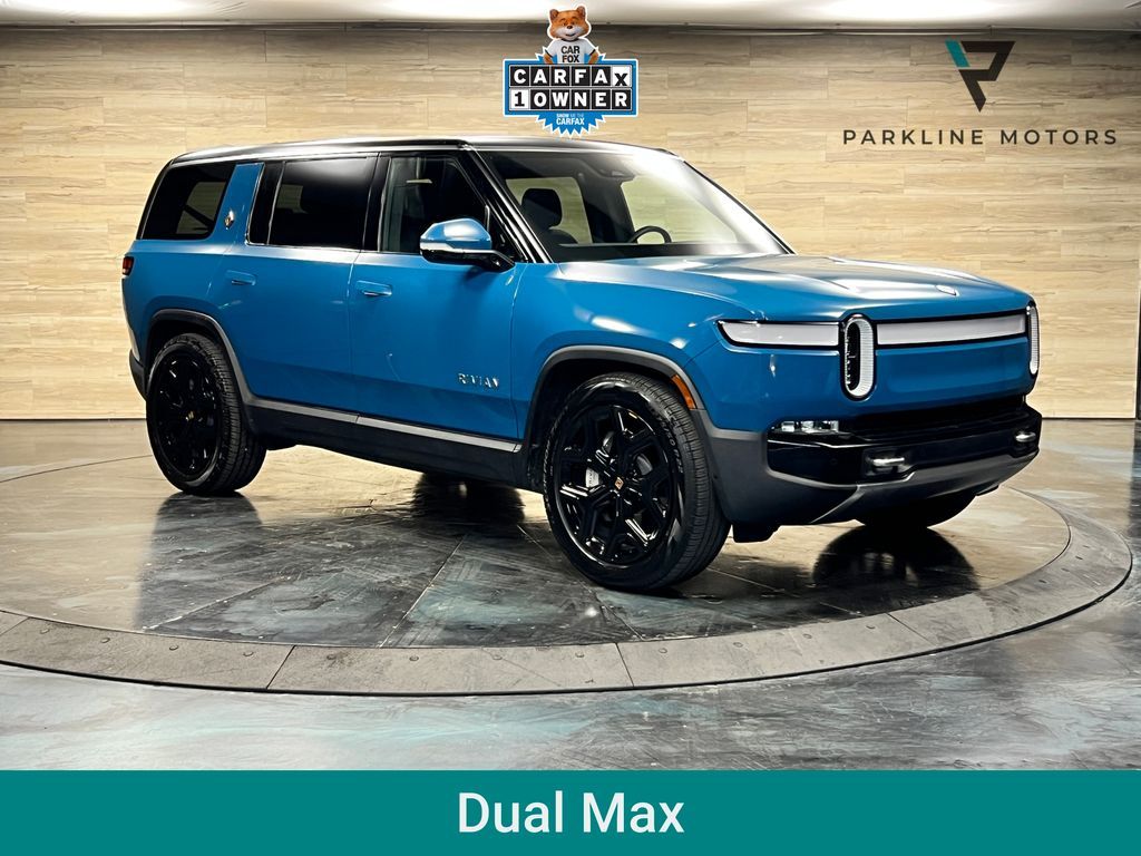2024 Rivian R1S Adventure