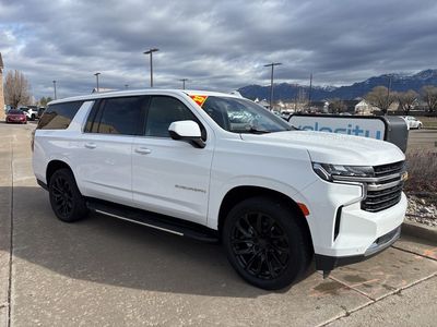 2023 Chevrolet Suburban LT