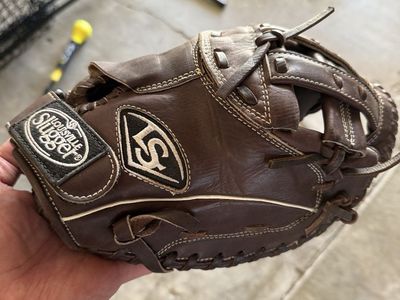 Louisville Slugger LXT Catchers Glove RH Throw Brown Leather - Softball