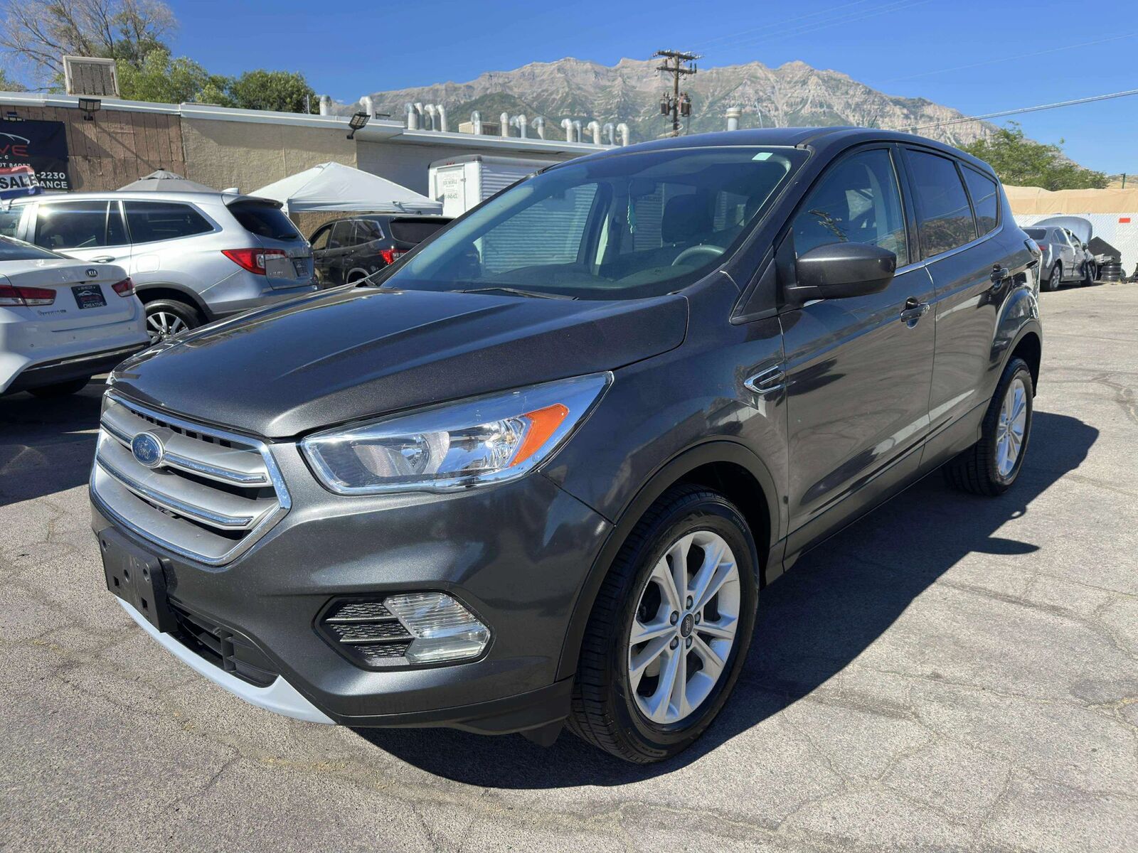 2017 FORD ESCAPE SE