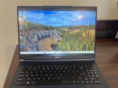 MSI Stealth 16 Studio A13V – i7 / 32GB RAM / 1TB SSD / RTX 4070