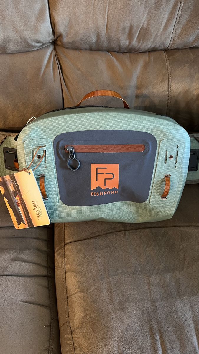 Fishpond Thunderhead Submersible Lumbar