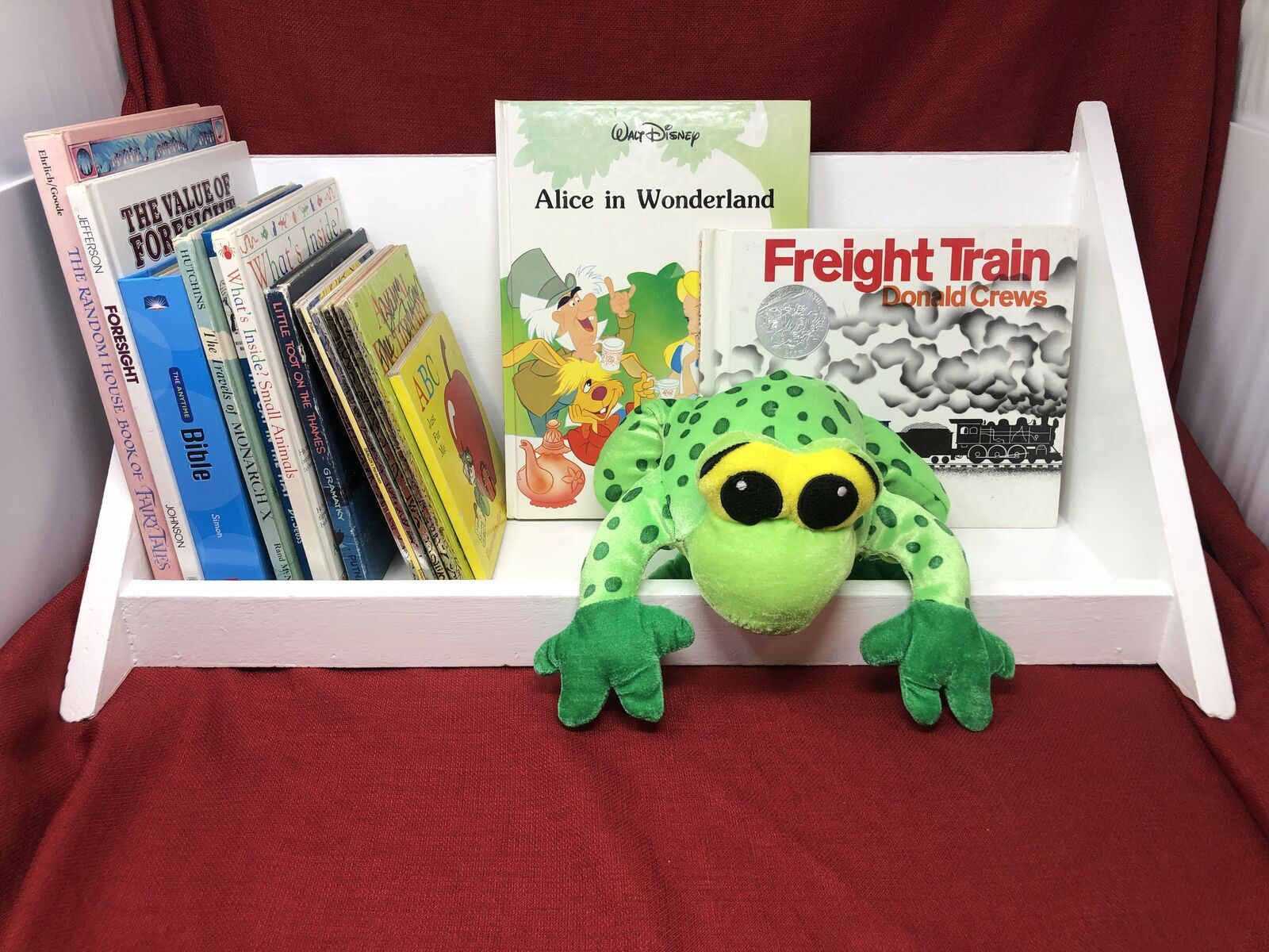 White Wooden Slanted Bookshelf