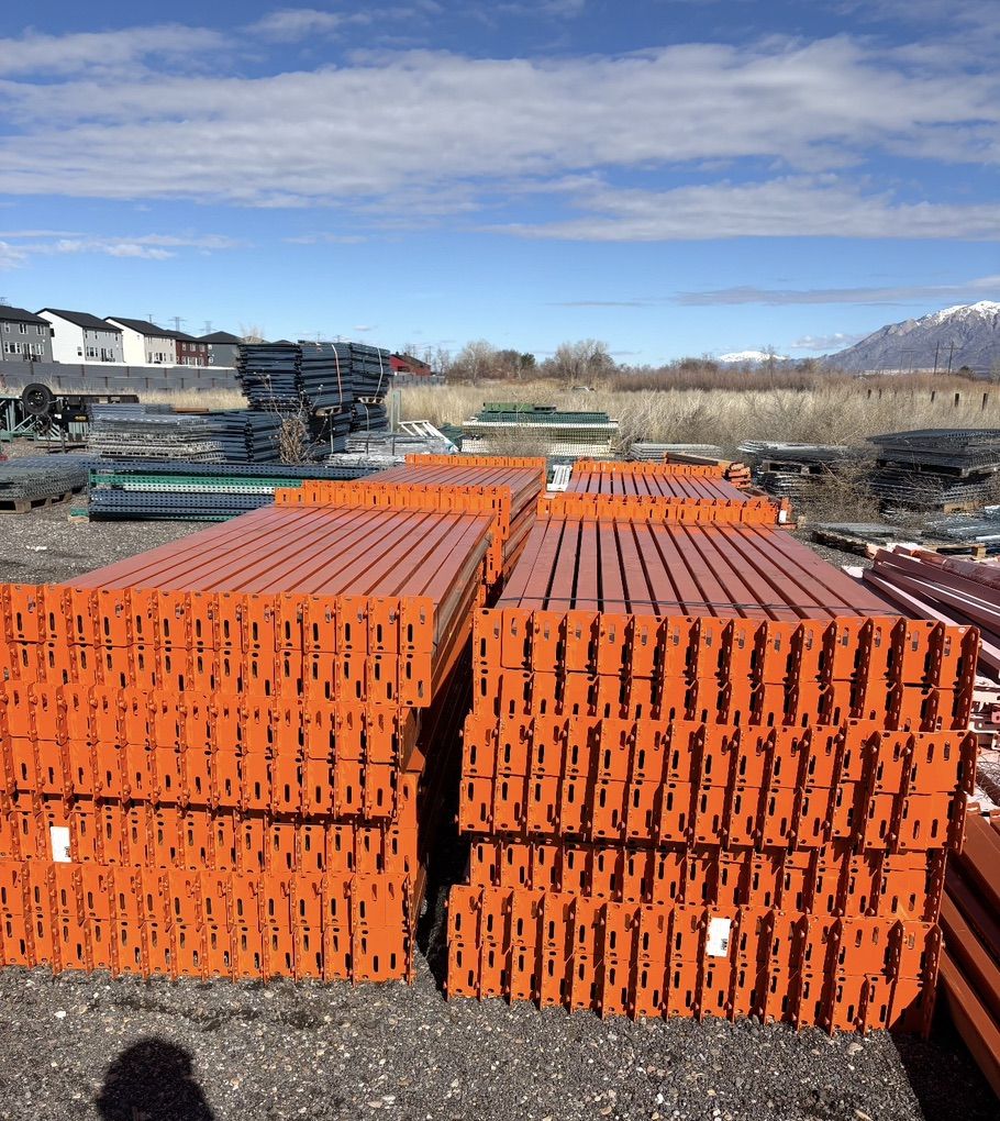 9’ Teardrop Pallet Rack Beams – 3” Face