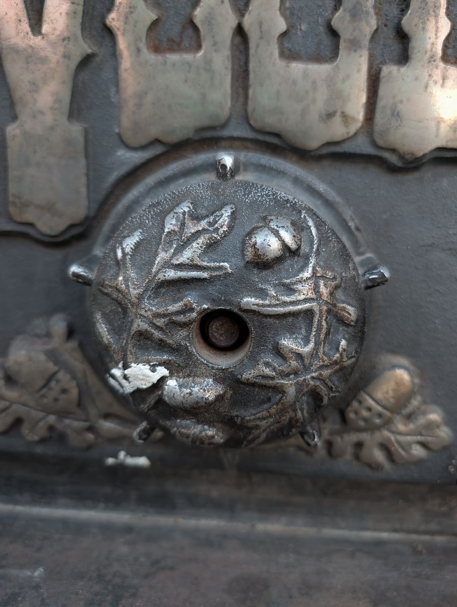 Main image 9