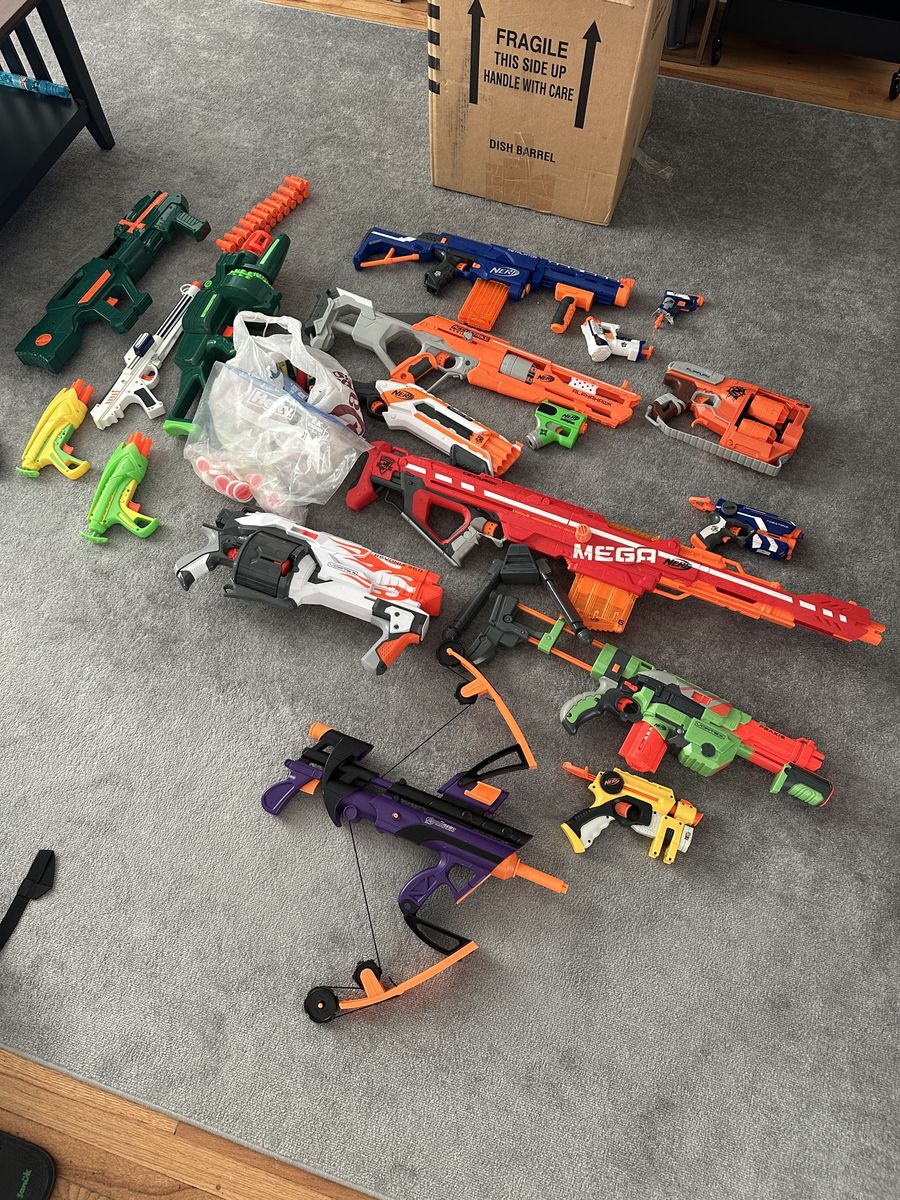 Various Nerf and Buzz Bee Toys Dart Guns, All Working and Great Condition