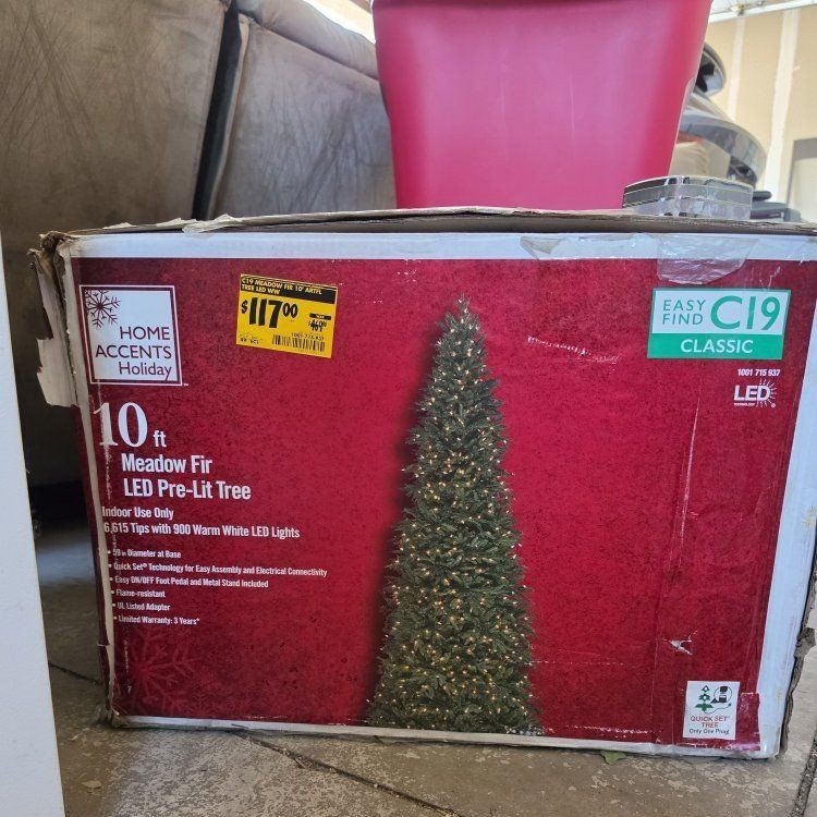 Home Accents Holiday 10 ft Meadow Fir Pre-Lit Warm White LED Artificial Christmas Tree