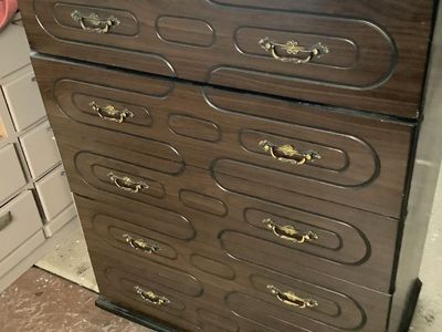 Unique Style 5 Drawer Dresser
