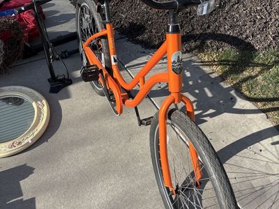 Haven bicycle co. Bike. New plus pump