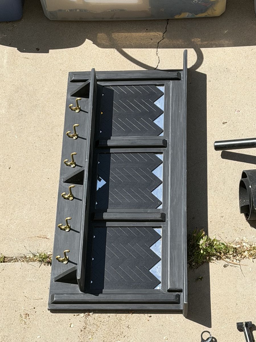 Main image 6