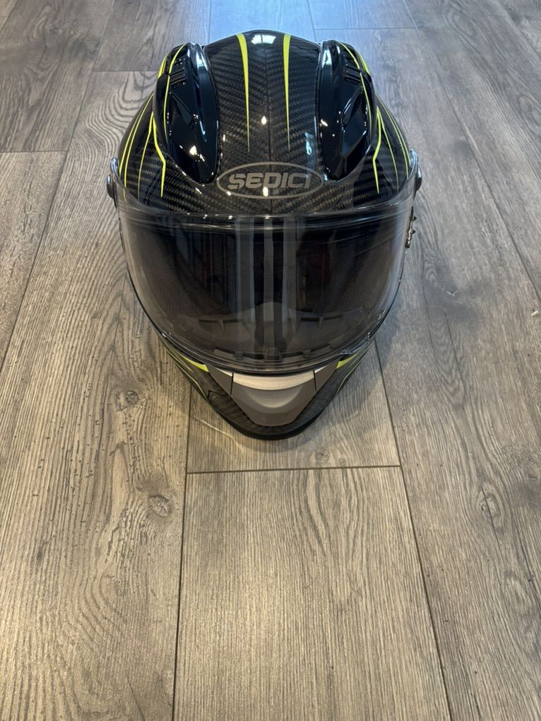Sedici Strada Carbon Helmet