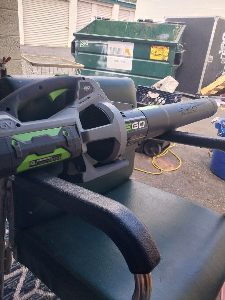EGO Power+ LB5300 56V 530 CFM Cordless Electric Leaf Blower - End battery..No charger
