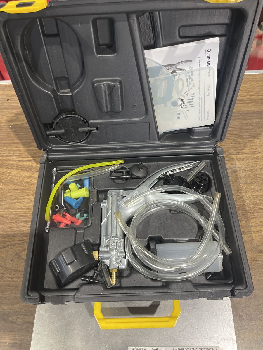 Mityvac Model MV8500 Silverline Elite Automotive Kit