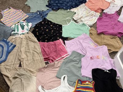 Girls Size 9, Bundle Shirts And Shorts