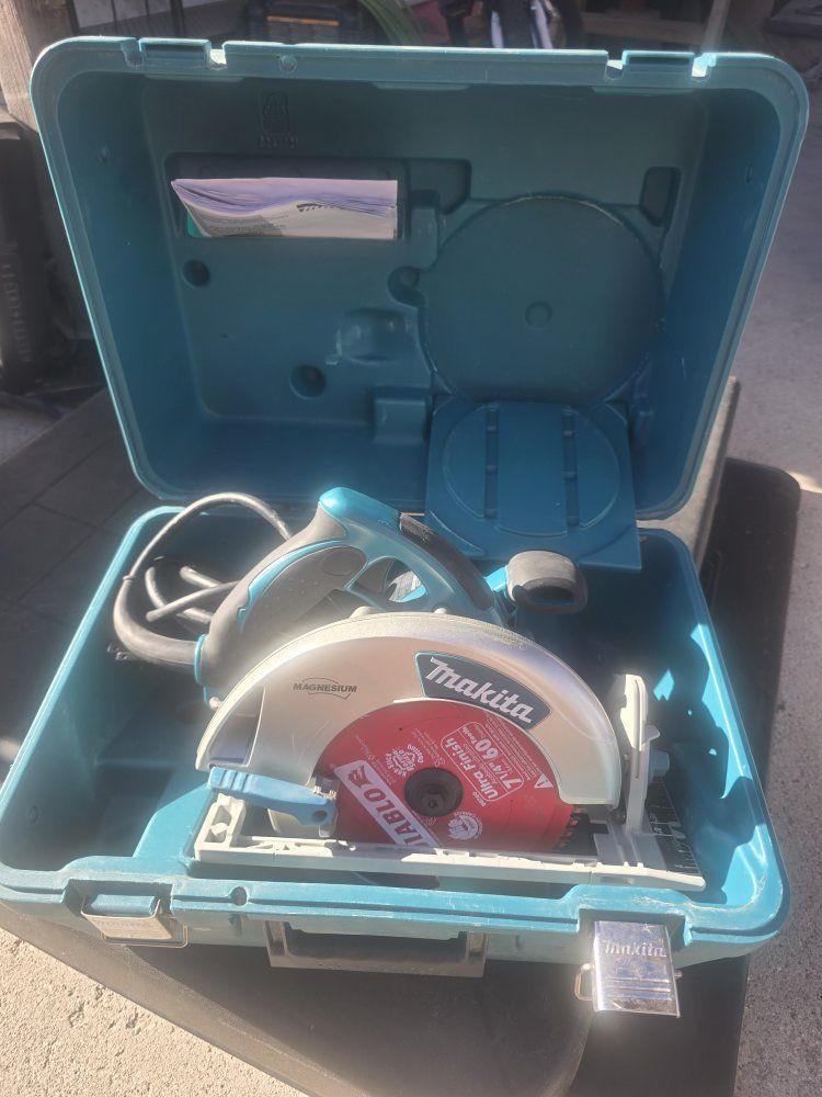 makita circular saw