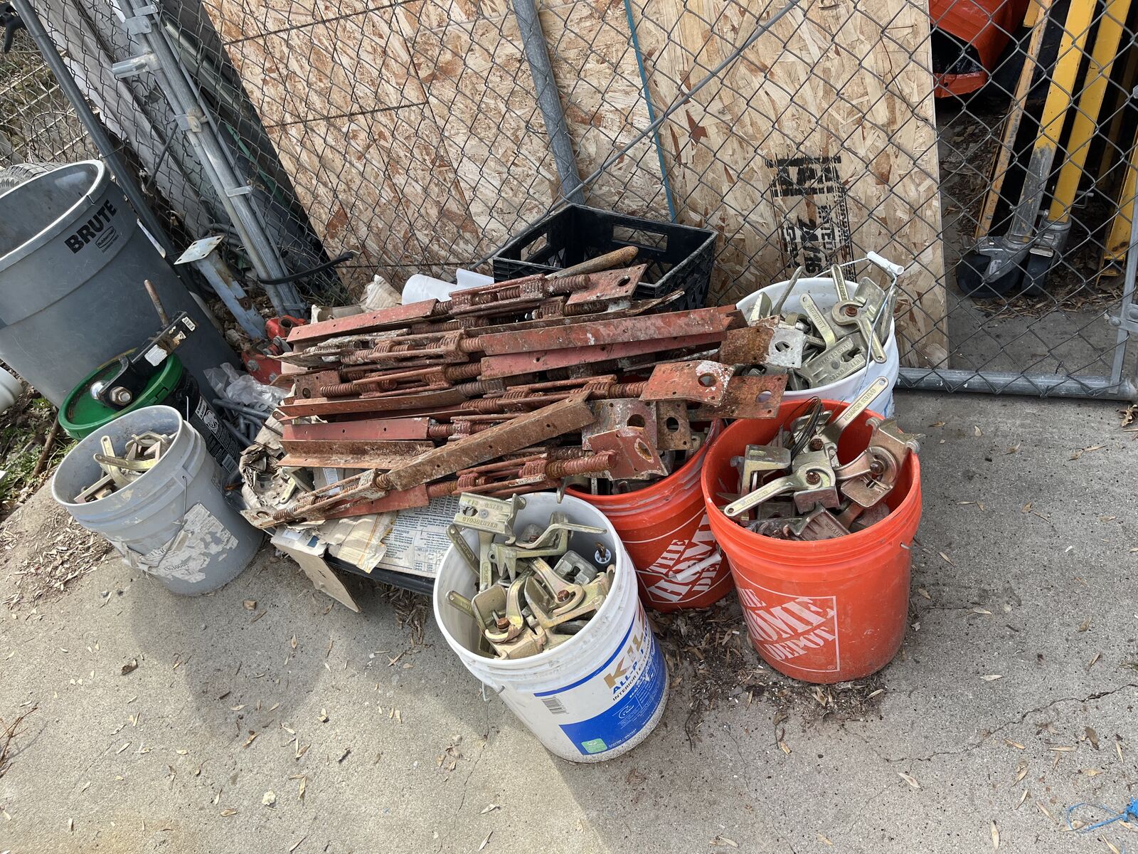 Gates Cam Locks And Turnbuckles