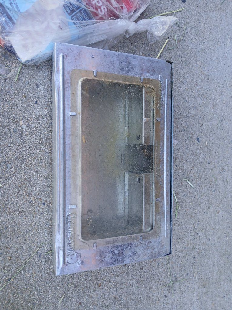 Main image 6