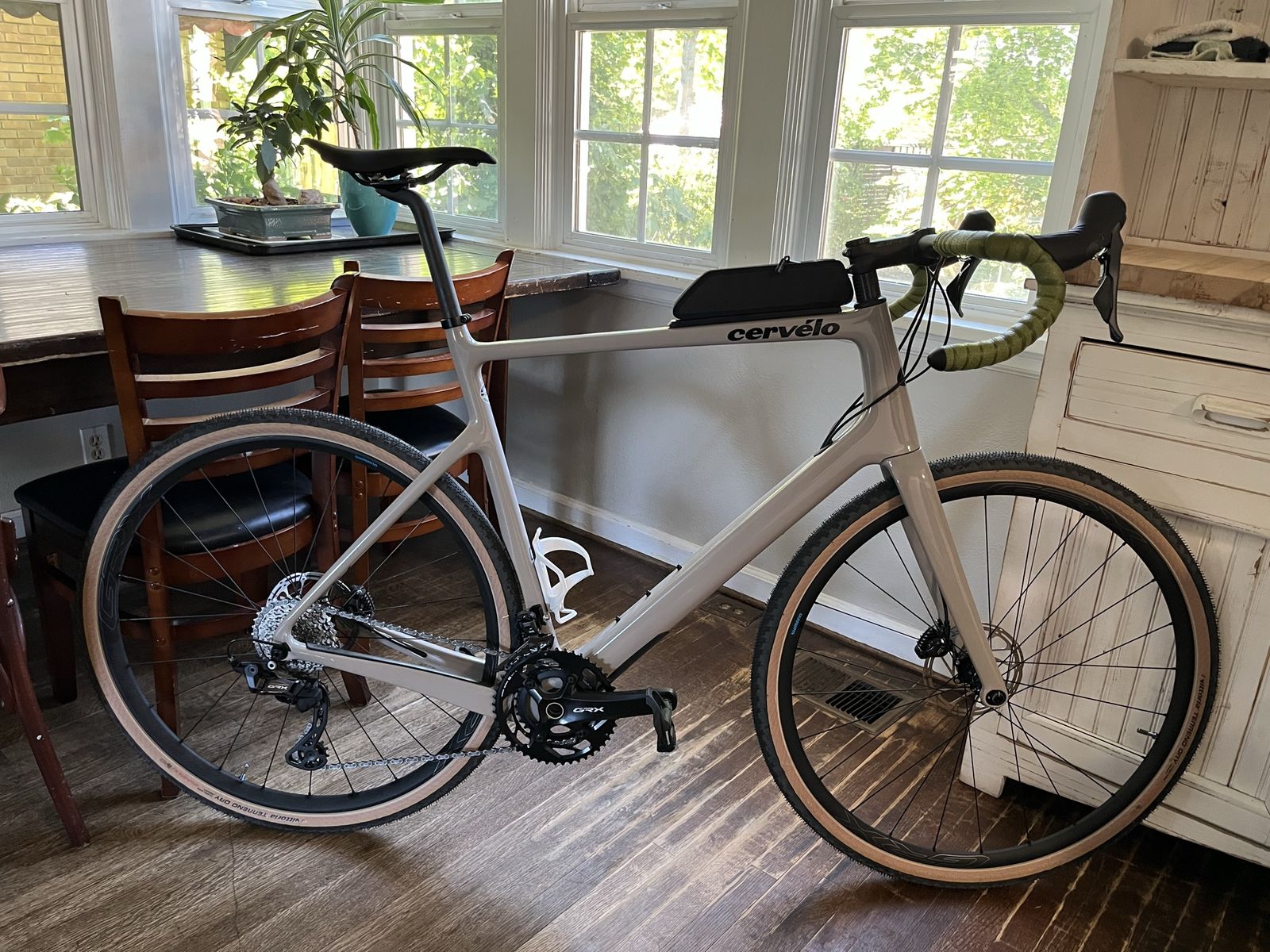 Cervelo Aspero 61CM, 12 speed 2x Shimano GRX