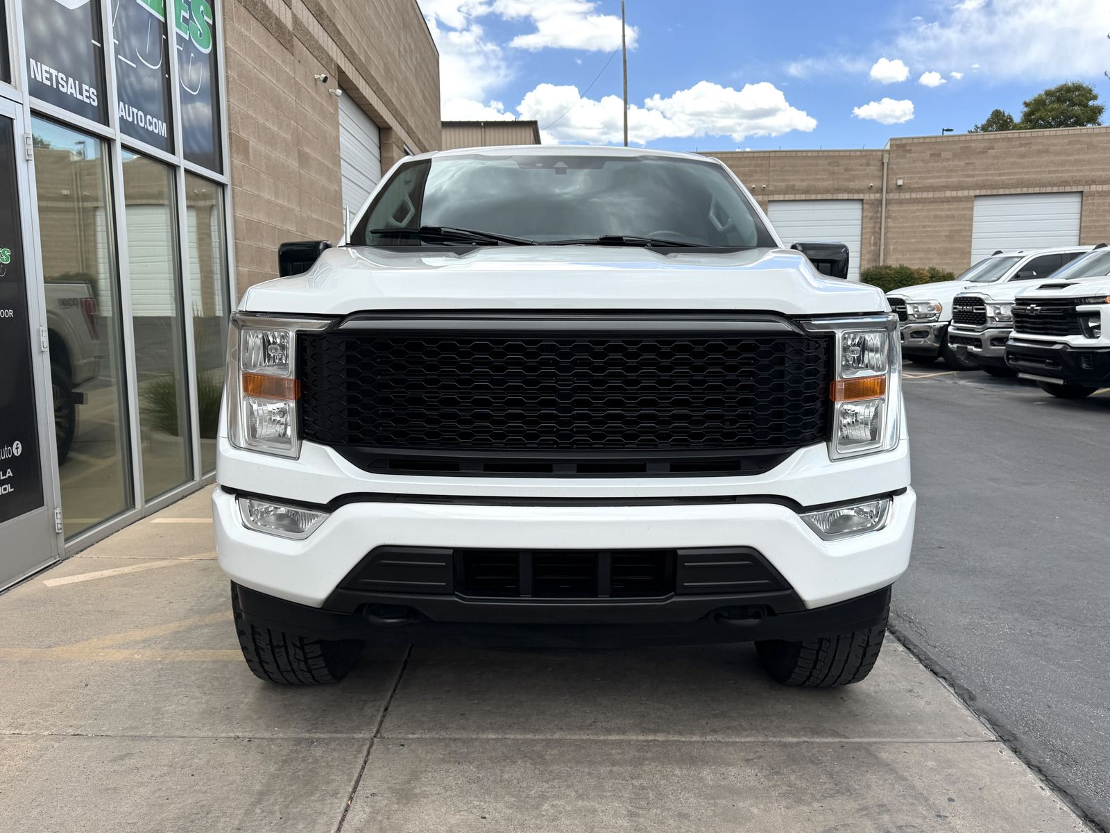 Main image 8