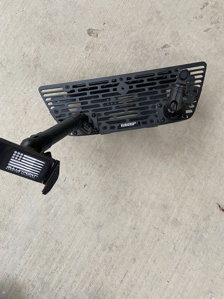 Bulletpoint RubiGrid Metal Dash Mount Phone Holder