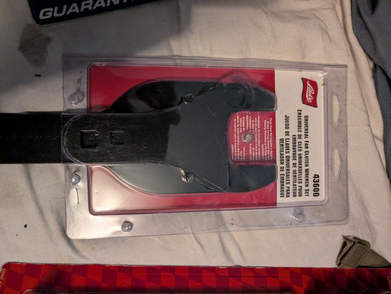 Fan clutch tool