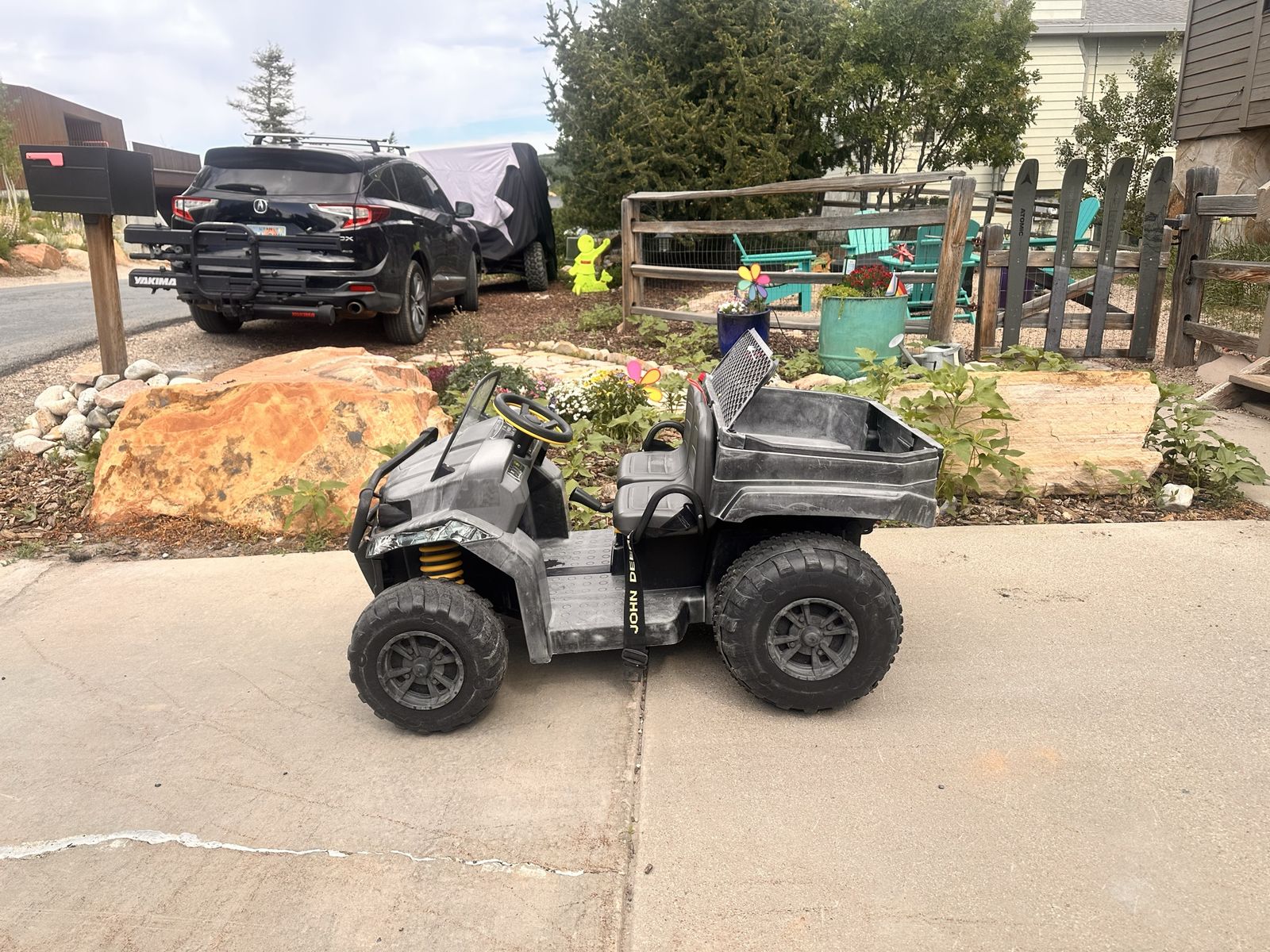 John Deere Gator XUV 590M Ride-On Toy 2-Seater Electric Battery Powered Off-Road Vehicle