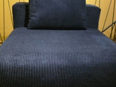 Oversized Deep Seat Sofa Chair
Modern Single