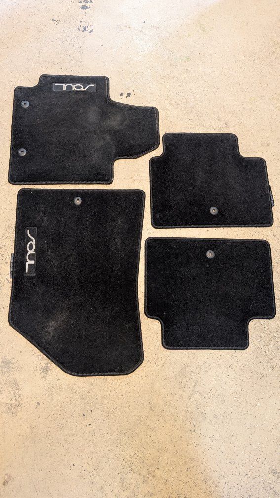 Kia soul car mats