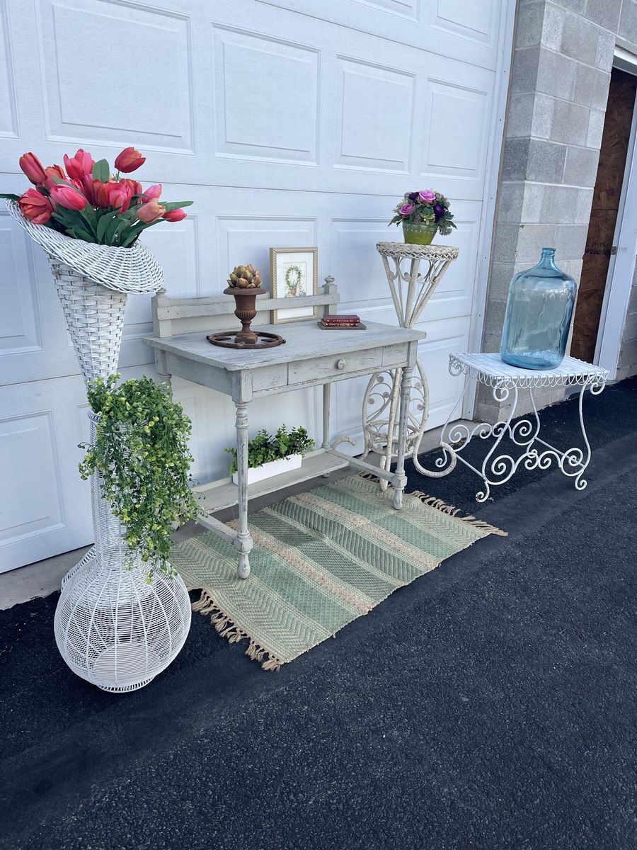 Various Vintage Items