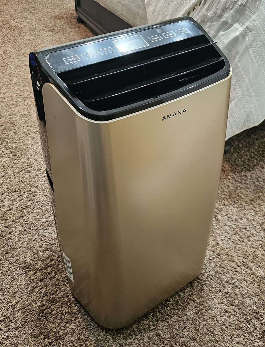 Barely Used - Amana Portable Air Conditioning Unit (7,500 BTU, 450 sq ft)