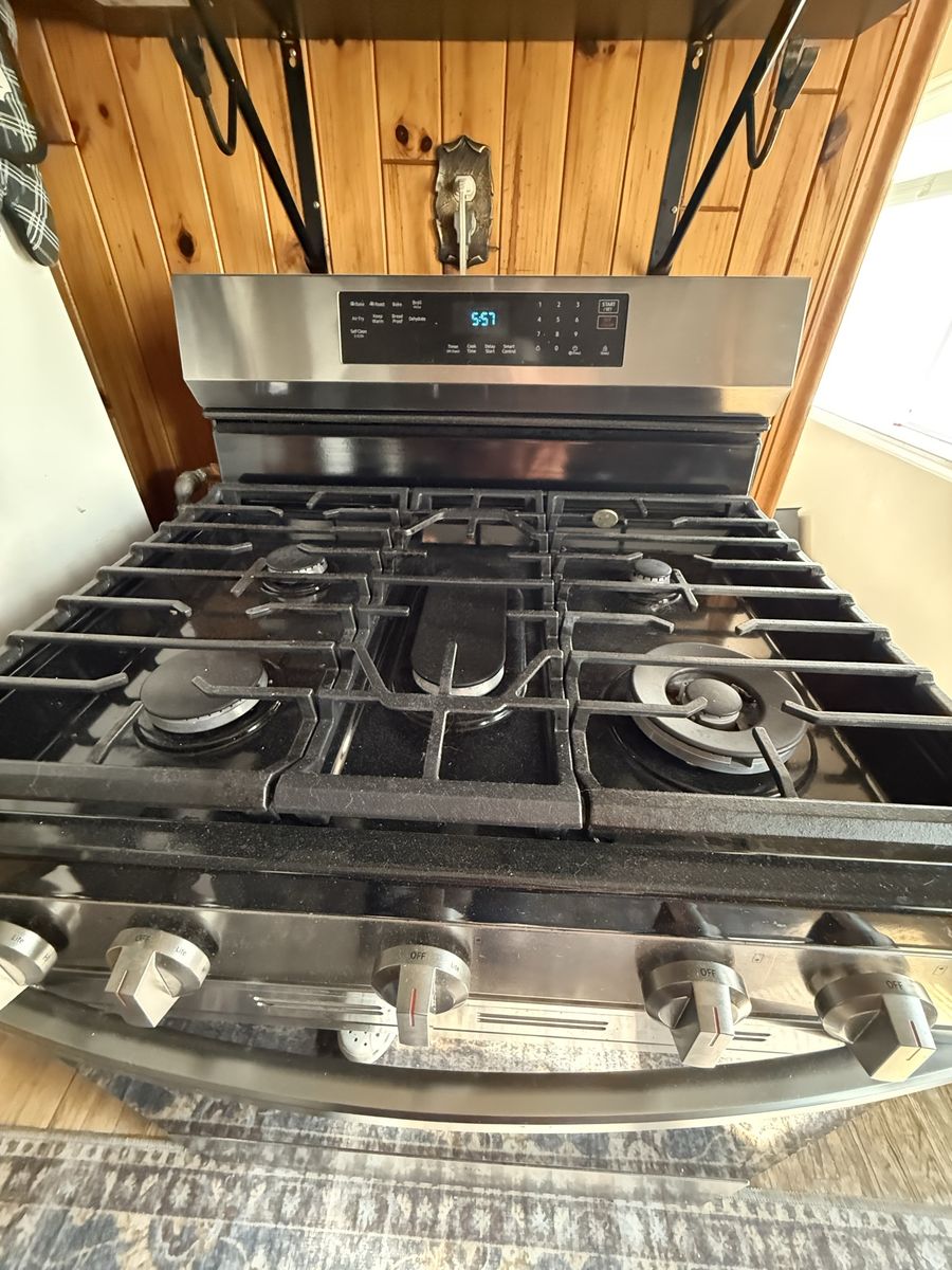 Main image 3