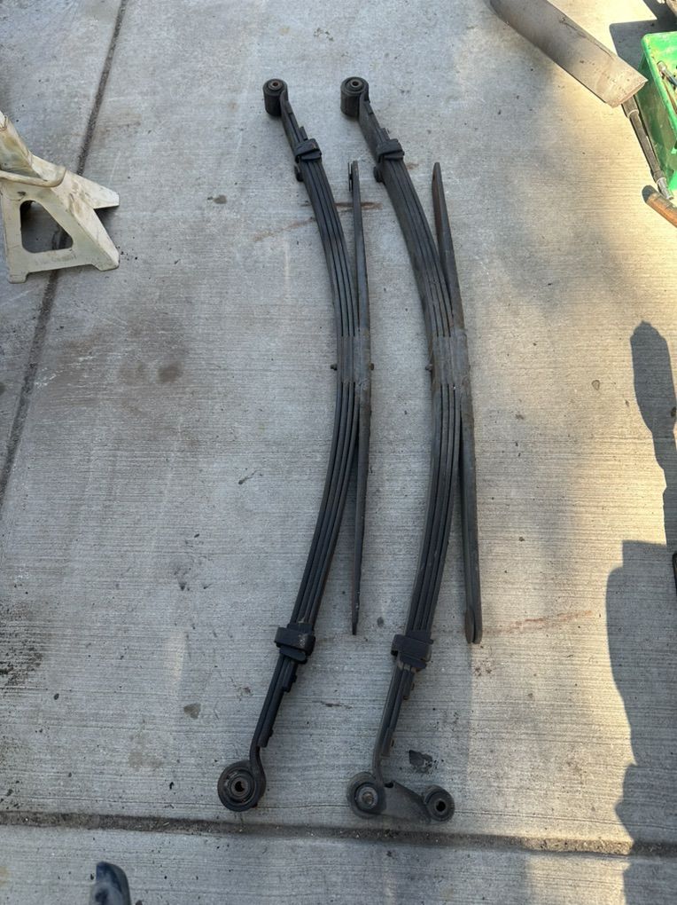 Chevy 2500HD Rear Leaf Springs