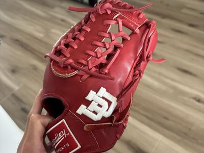 Yardley baseball glove
