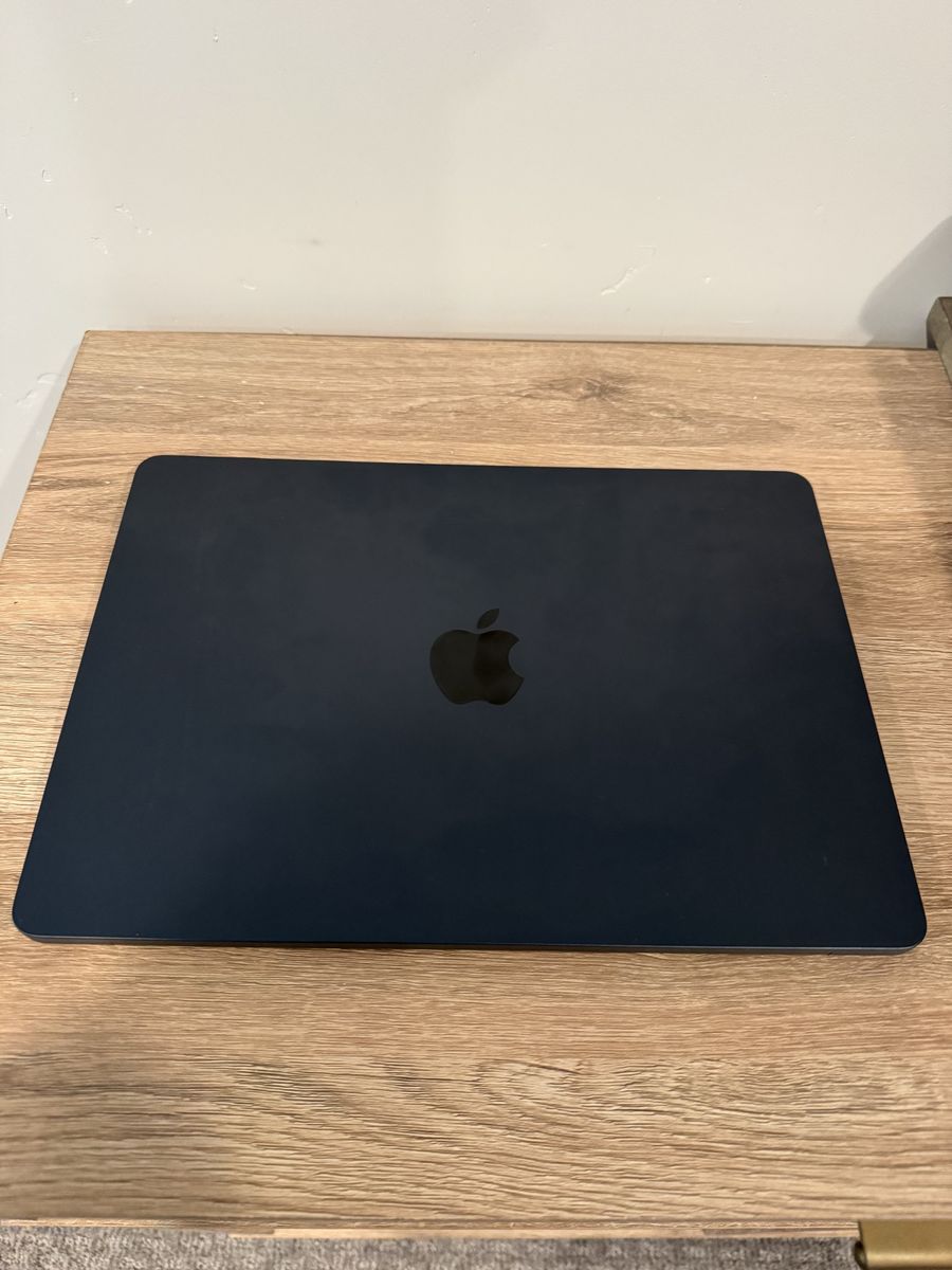 MacBook Air - Midnight