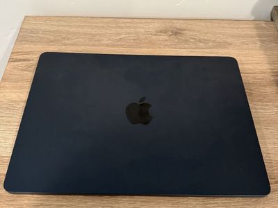 MacBook Air - Midnight