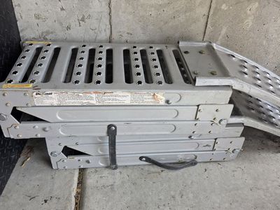 Foldable atv ramps