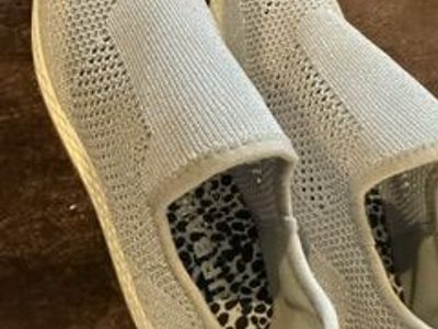 Womens shoes