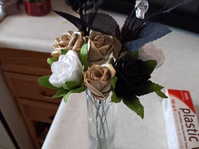Ribbon roses