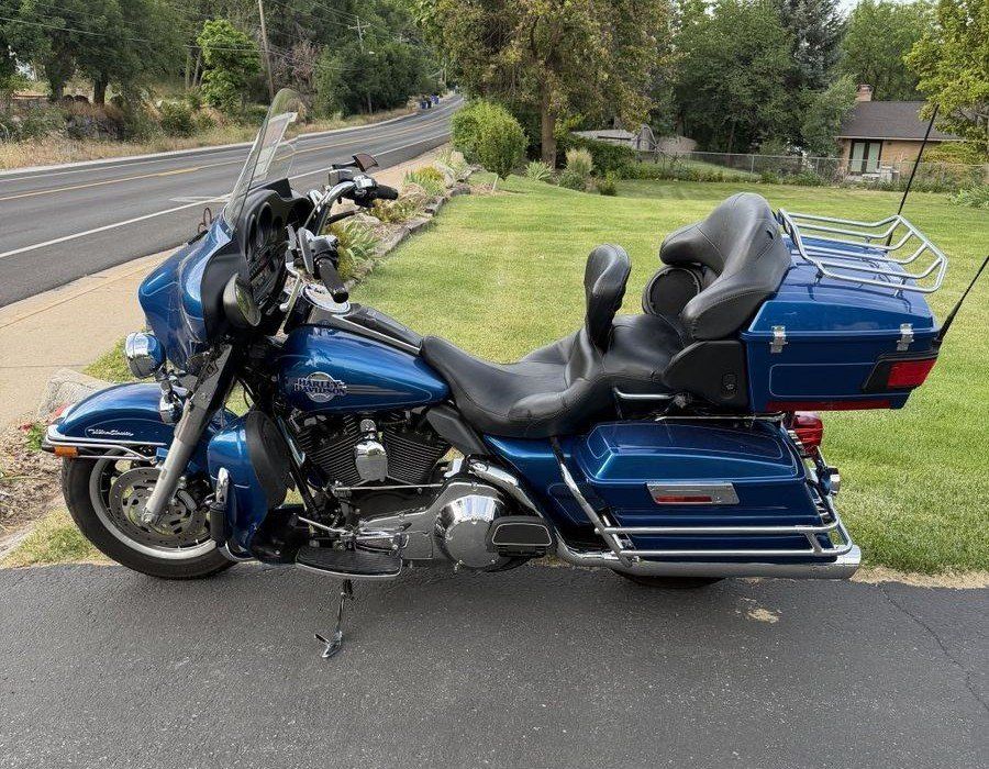 '05 Harley-Davidson Electra Glide Ultra Classic FLHTCUI 33K Miles, Blue