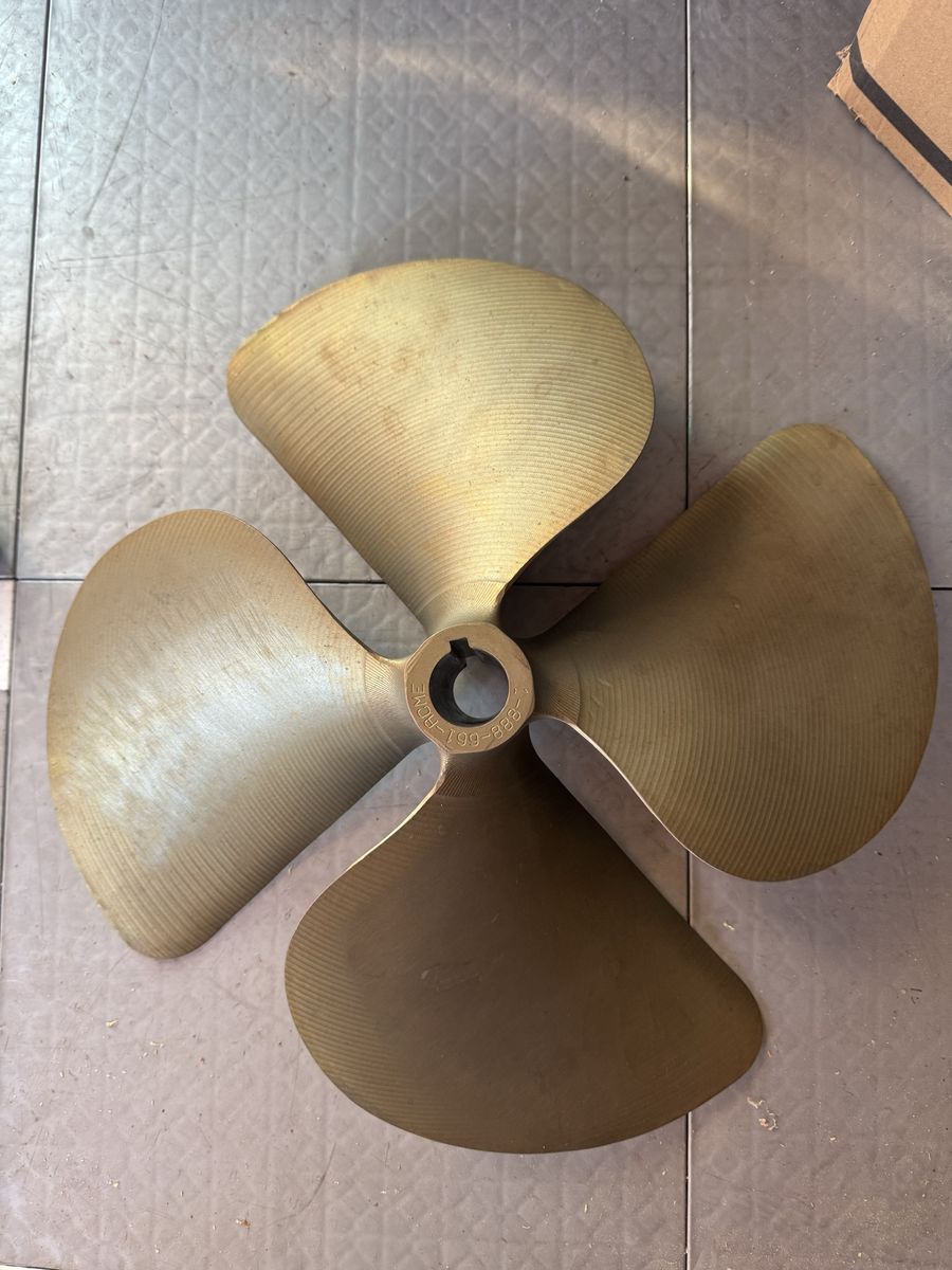 Acme 2773 Prop off of Axis