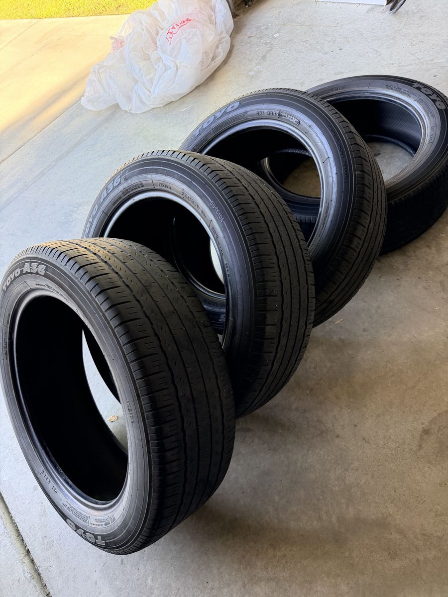 Toyo A26 P225/55R19 99V All-Season Tires - Set of 4