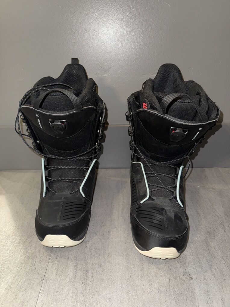 Salomon Malamute Mens 9 (Brand New)