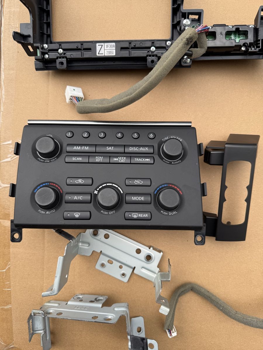 Main image 7