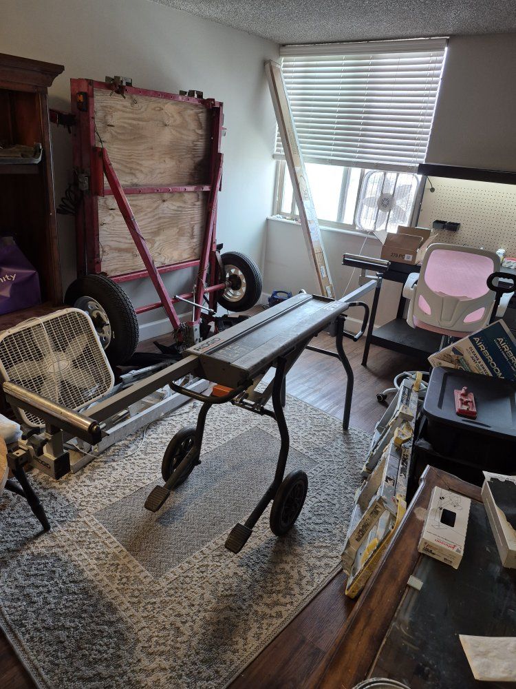 Rigid saw table