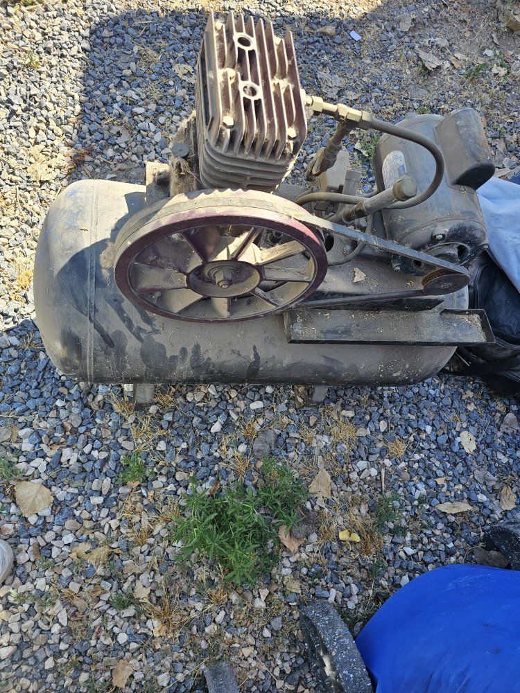 Main image 6