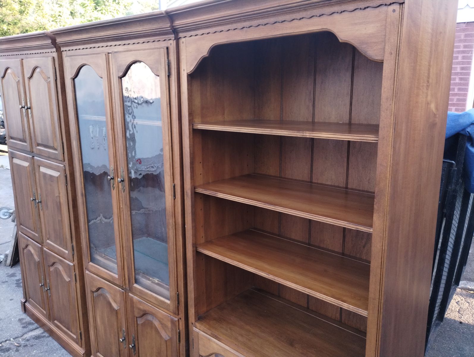 Eating Allen cabinets